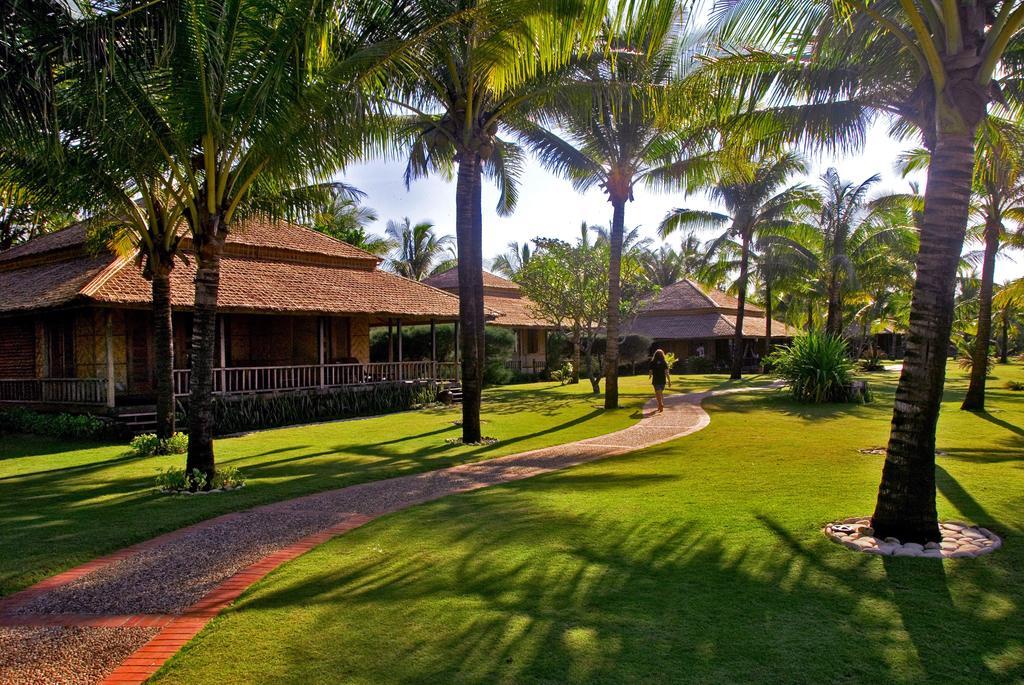 Sunny Paradise Resort Ngwesaung Esterno foto