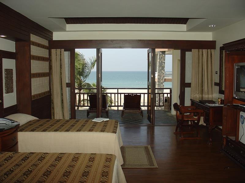 Sunny Paradise Resort Ngwesaung Esterno foto